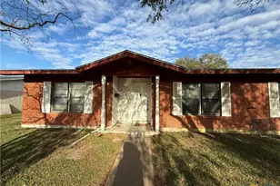 2301 McPherson Dr, Port Lavaca, TX 77979 - Photo 1