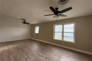 2301 McPherson Dr, Port Lavaca, TX 77979 - Photo 6