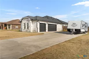 8107 Green Hill Dr, Salado, TX 78571 - Photo 6