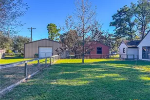 902 Joplin, Victoria, TX 77904 - Photo 36