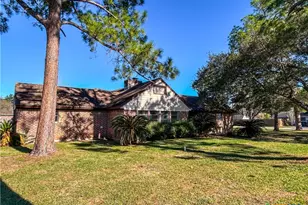 902 Joplin, Victoria, TX 77904 - Photo 2