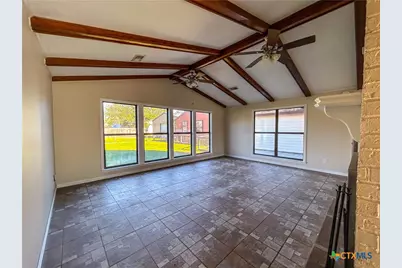 902 Joplin, Victoria, TX 77904 - Photo 8