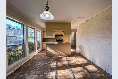 902 Joplin, Victoria, TX 77904 - Photo 16