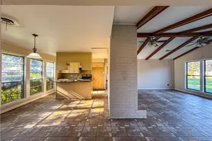 902 Joplin, Victoria, TX 77904 - Photo 6