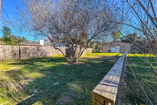 902 Joplin, Victoria, TX 77904 - Photo 36