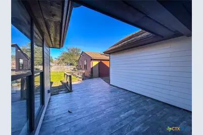 902 Joplin, Victoria, TX 77904 - Photo 30