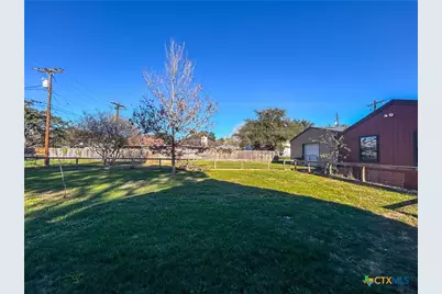 902 Joplin, Victoria, TX 77904 - Photo 34