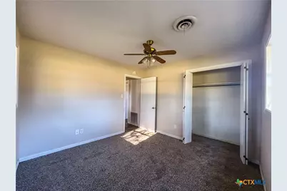 902 Joplin, Victoria, TX 77904 - Photo 24