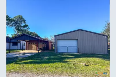 902 Joplin, Victoria, TX 77904 - Photo 40