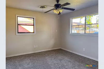 902 Joplin, Victoria, TX 77904 - Photo 26