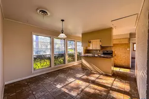 902 Joplin, Victoria, TX 77904 - Photo 16