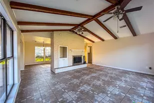 902 Joplin, Victoria, TX 77904 - Photo 14