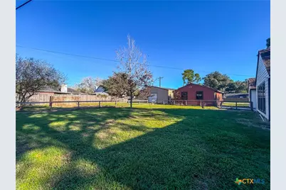 902 Joplin, Victoria, TX 77904 - Photo 34
