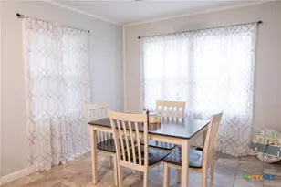 206 N Arnold St, Lampasas, TX 76550 - Photo 10