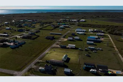 1306 W Ben Tindall Avenue, Seadrift, TX 77983 - Photo 22