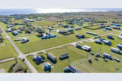 1306 W Ben Tindall Avenue, Seadrift, TX 77983 - Photo 20