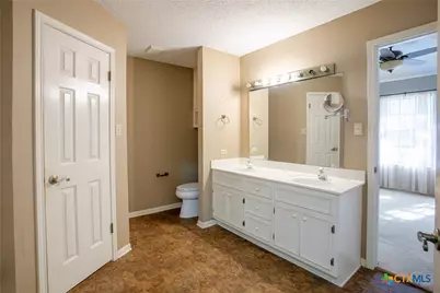 1535 Live Oak Drive, Inez, TX 77968 - Photo 16