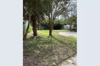 717 Blyth Road, Victoria, TX 77904 - Photo 1