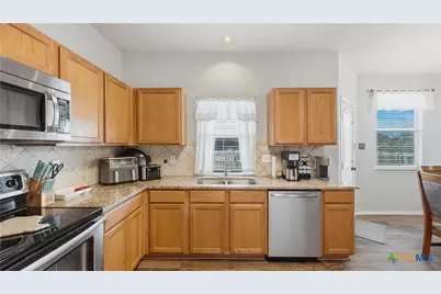 2141 Warwick Place, New Braunfels, TX 78130 - Photo 8