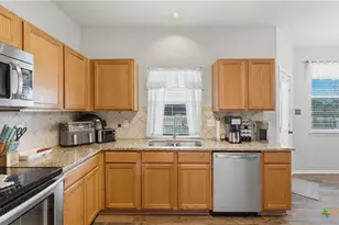 2141 Warwick Pl, New Braunfels, TX 78130 - Photo 8