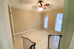 209 Ashland Creek, Victoria, TX 77901 - Photo 12