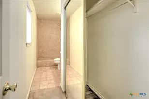 1319 N 12th St, Temple, TX 76501 - Photo 22
