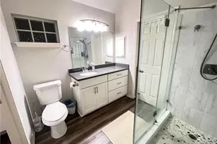 704 Pennsylvania Ave, Victoria, TX 77904 - Photo 16