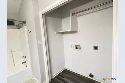 704 Pennsylvania Avenue, Victoria, TX 77904 - Photo 12