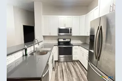 704 Pennsylvania Avenue, Victoria, TX 77904 - Photo 8