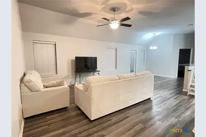 704 Pennsylvania Avenue, Victoria, TX 77904 - Photo 4