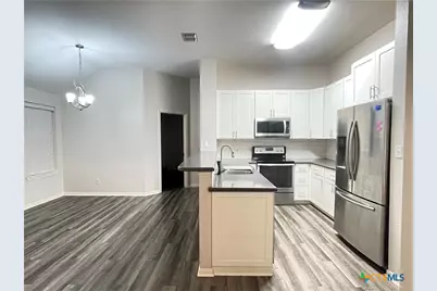 704 Pennsylvania Avenue, Victoria, TX 77904 - Photo 6