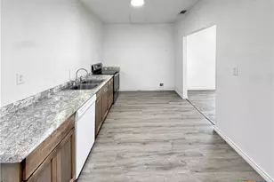 1113 W Downs Ave, Temple, TX 76504 - Photo 8