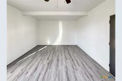 1113 W Downs Avenue, Temple, TX 76504 - Photo 4