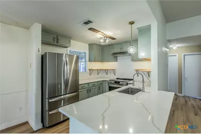 1912 Waterbury Court, Temple, TX 76502 - Photo 2