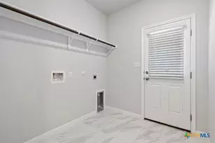 132 Condesa St, Kyle, TX 78640 - Photo 20