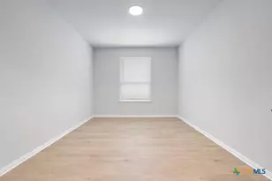 132 Condesa St, Kyle, TX 78640 - Photo 16