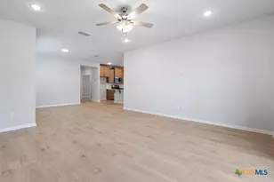 132 Condesa St, Kyle, TX 78640 - Photo 6