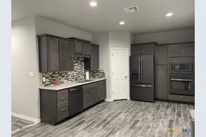 104 W Veterans Memorial Boulevard, Harker Heights, TX 76548 - Photo 12