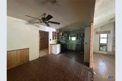 110 Hollis Lane, Gatesville, TX 76528 - Photo 6