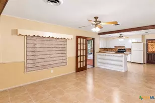 1209 Moss Ln, Cuero, TX 77954 - Photo 6