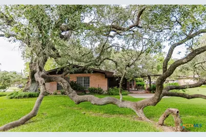 1209 Moss Lane, Cuero, TX 77954 - Photo 38