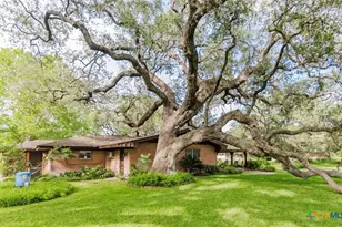 1209 Moss Ln, Cuero, TX 77954 - Photo 8