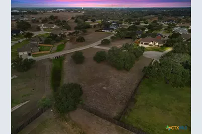 101 & 103 Pin Oak Circle, Cuero, TX 77954 - Photo 4