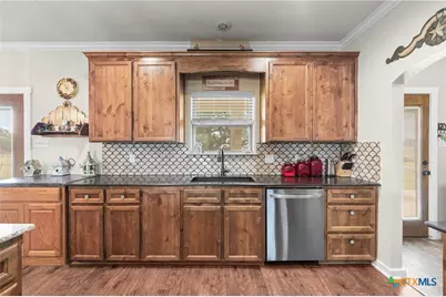 452 County Road 470, Chilton, TX 76632 - Photo 12