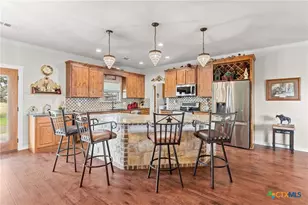 452 County Rd 470, Chilton, TX 76632 - Photo 8