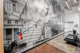 219 S 4th St, Waco, TX 76701 - Photo 32