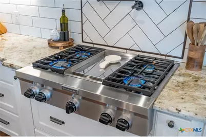 1665 Sunflower Trail, Luling, TX 78648 - Photo 18