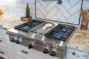 1665 Sunflower Trail, Luling, TX 78648 - Photo 18