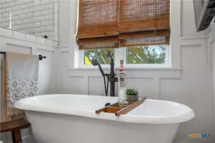 1665 Sunflower Trail, Luling, TX 78648 - Photo 28