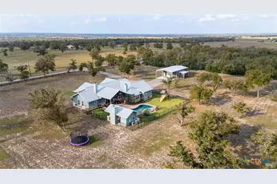 1665 Sunflower Trail, Luling, TX 78648 - Photo 46